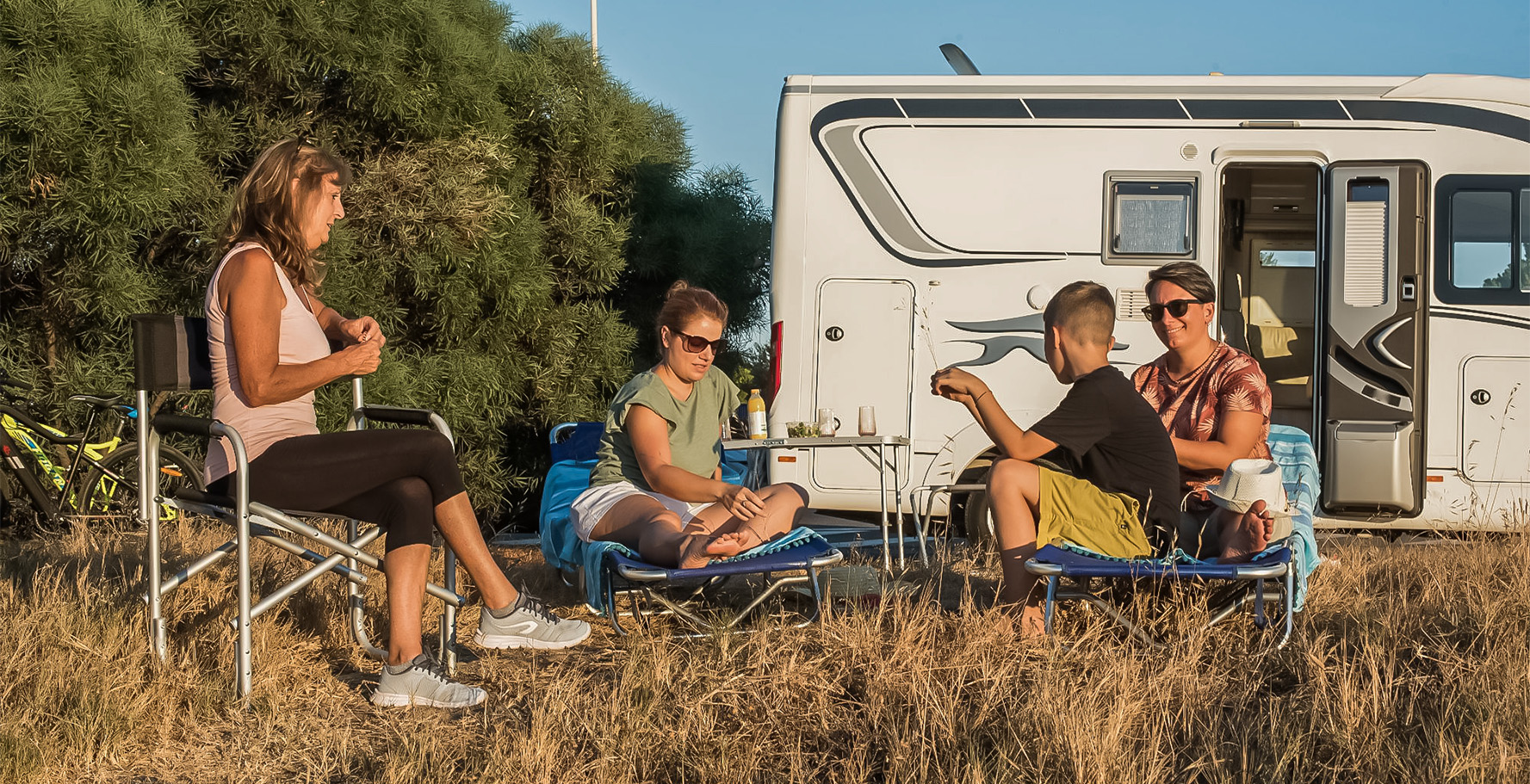 Aire De Services Et Parkings Camping car Saint Denis d Ol ron aire-de-services-et-parkings-camping-car-saint-denis-d-ol-ron